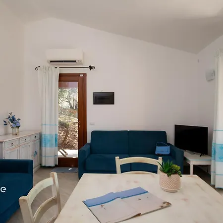 Azzurra By Propertize 别墅